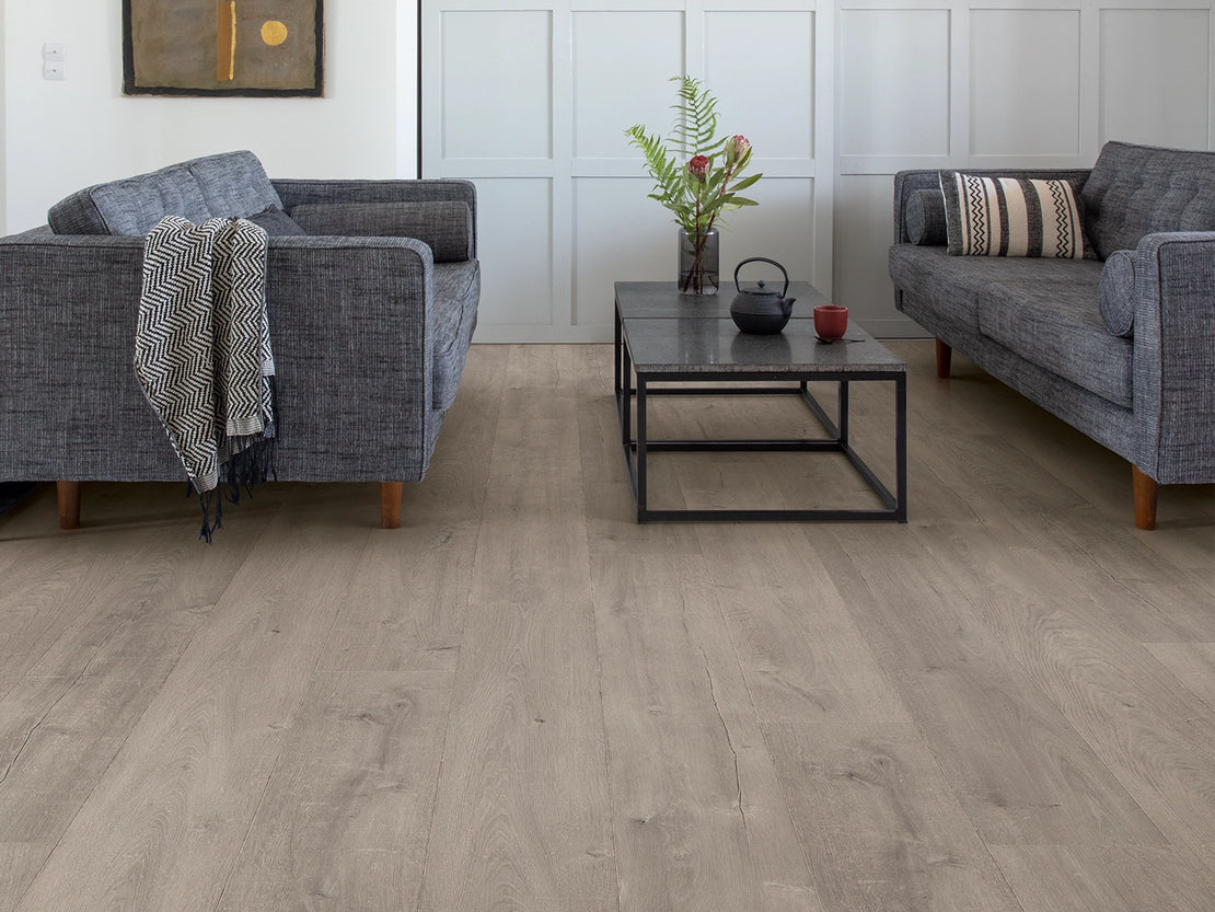 cc-guide-laminate-1440x1080-1-The Interiors Group